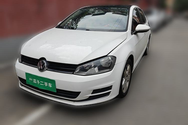 Volkswagen Golf 2015 1.6L Automatic Comfort Model usata Guazi used car, China used car export, Used car for sale, Used cars, Cheapest cars for sale