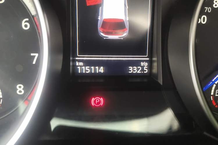 Used Volkswagen Golf 2015 2.0 TSI R Odometer Close Up