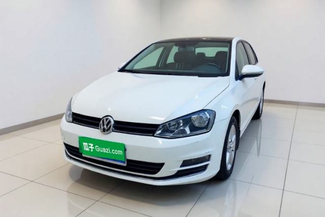 Ojetý Volkswagen Golf 2015 1.4TSI Automatic Comfort Model