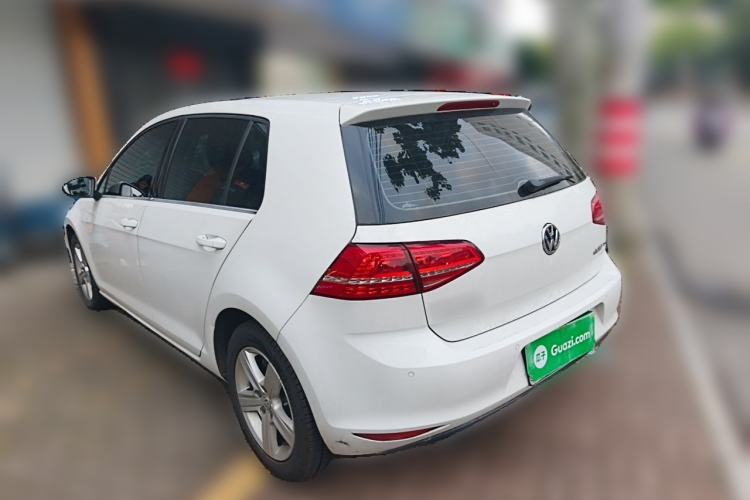 Used Volkswagen Golf 2015 1.4TSI Automatic Comfort Model Rear Left 45 Deg