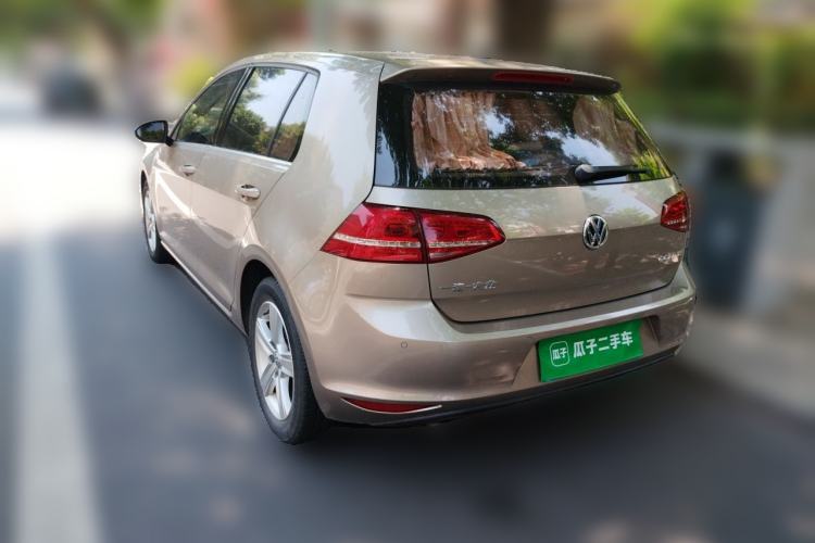 Used Volkswagen Golf 2015 1.4TSI Automatic Luxury Model Rear Left 45 Deg