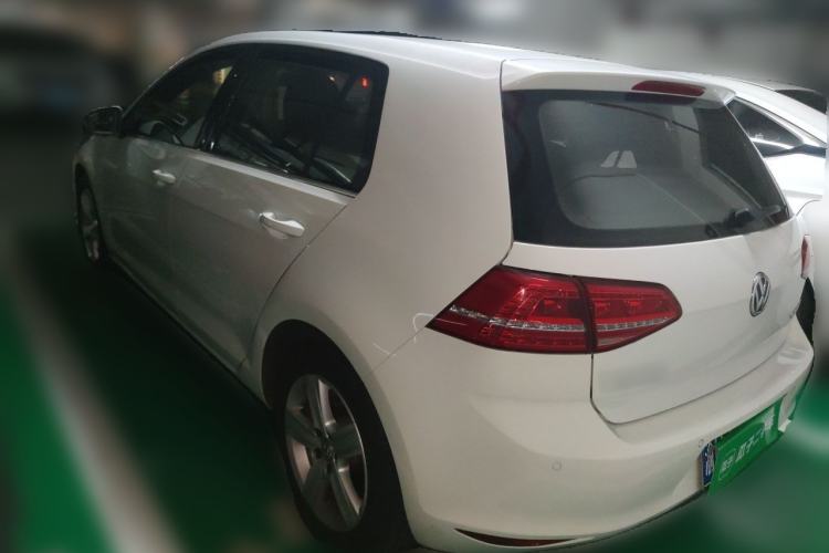 Used Volkswagen Golf 2015 1.4TSI Automatic Comfort Model Rear Left 45 Deg