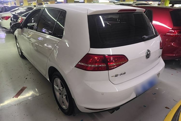 Used Volkswagen Golf 2015 1.4TSI Automatic Comfort Model Rear Left 45 Deg
