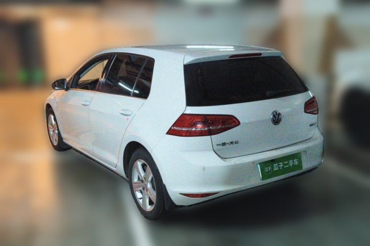 Used Volkswagen Golf 2015 1.6L Automatic Comfort Model Rear Left 45 Deg