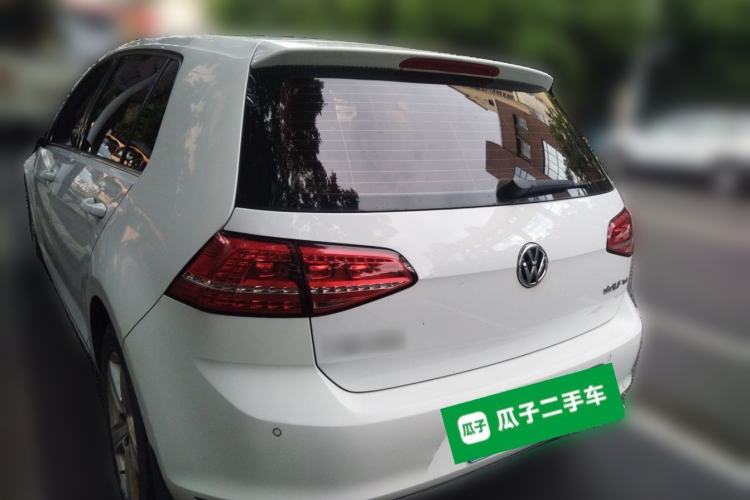 Used Volkswagen Golf 2015 1.2TSI Automatic Comfort Model Rear Left 45 Deg