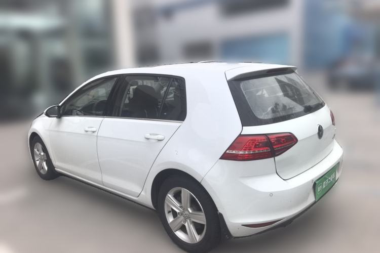 Used Volkswagen Golf 2015 1.4TSI Automatic Comfort Model Rear Left 45 Deg