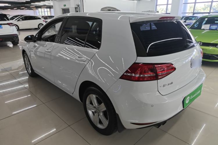 Used Volkswagen Golf 2015 1.4TSI Automatic Comfort Model Rear Left 45 Deg