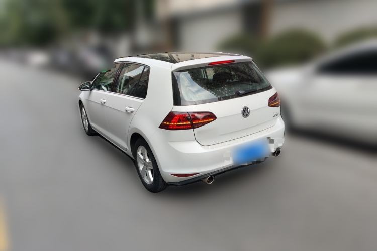 Used Volkswagen Golf 2015 1.6L Automatic Comfort Model Rear Left 45 Deg