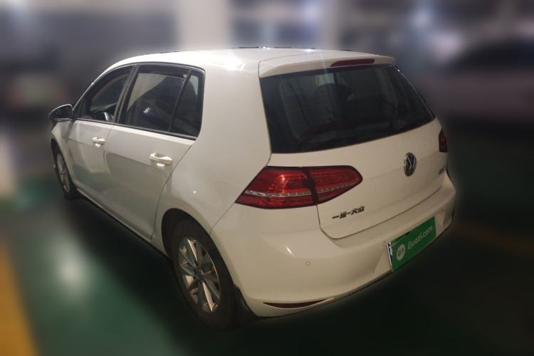Used Volkswagen Golf 2015 1.6L Automatic Fashion Model Rear Left 45 Deg