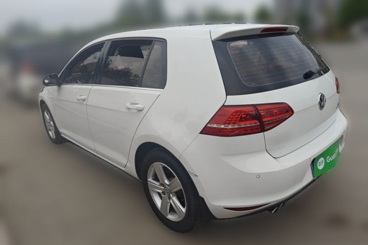 Used Volkswagen Golf 2015 1.4TSI Automatic Luxury Model Rear Left 45 Deg