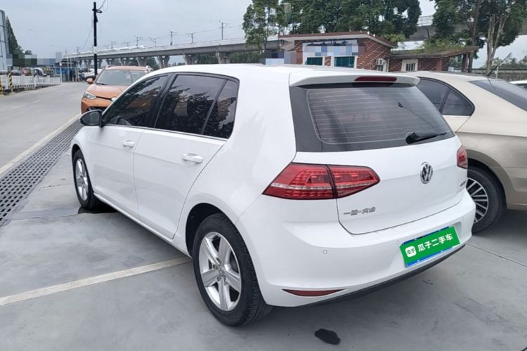 Used Volkswagen Golf 2015 1.6L Automatic Comfort Model Rear Left 45 Deg