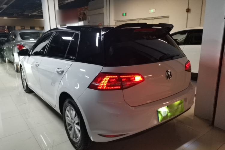 Used Volkswagen Golf 2015 1.6L Manual Fashion Edition Rear Left 45 Deg