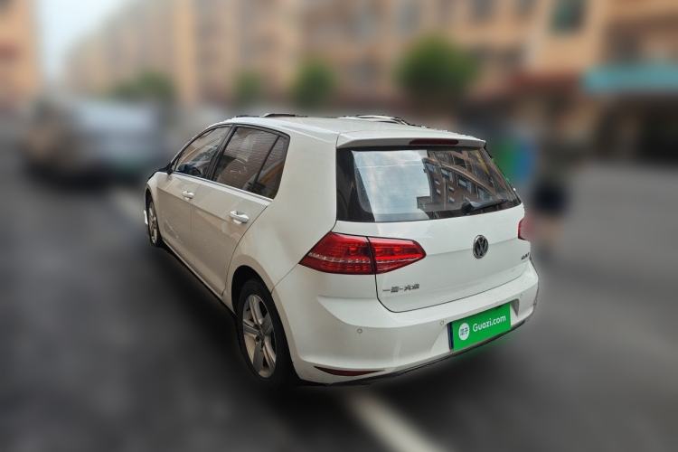 Used Volkswagen Golf 2015 1.6L Automatic Comfort Model Rear Left 45 Deg