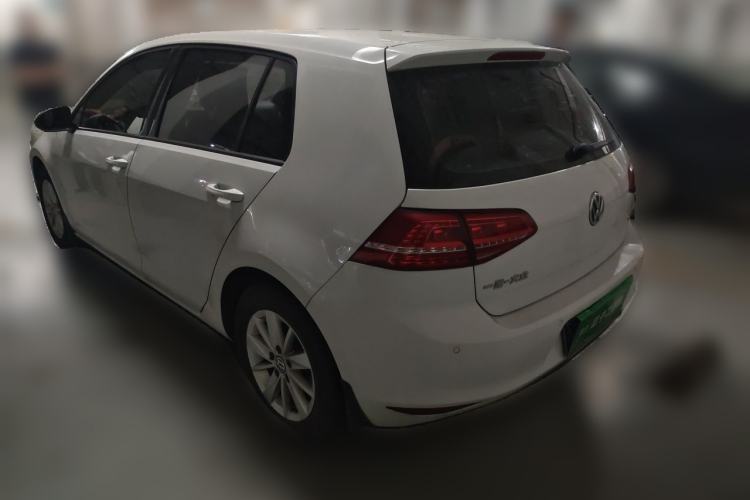 Used Volkswagen Golf 2015 1.6L Automatic Fashion Model Rear Left 45 Deg