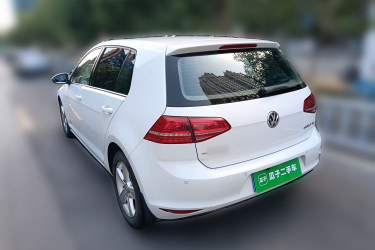 Used Volkswagen Golf 2015 1.4TSI Automatic Comfort Model Rear Left 45 Deg