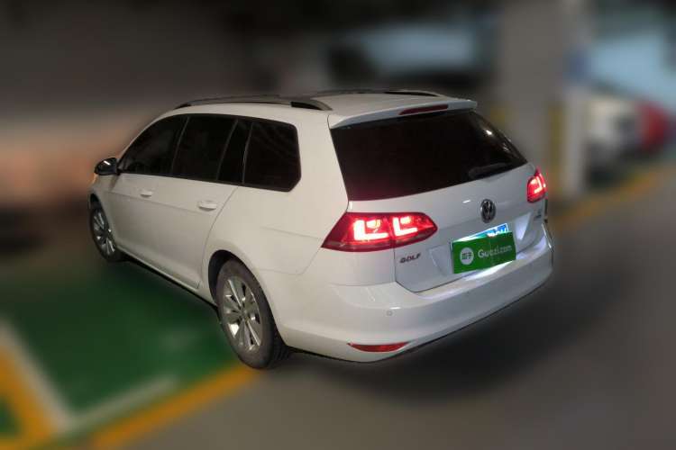 Used Volkswagen Golf 2015 1.4TSI Comfort Travel Edition Rear Left 45 Deg