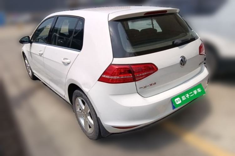 Used Volkswagen Golf 2015 1.4TSI Automatic Comfort Model Rear Left 45 Deg