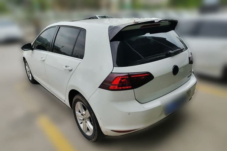 Used Volkswagen Golf 2015 1.6L Automatic Comfort Model Rear Left 45 Deg