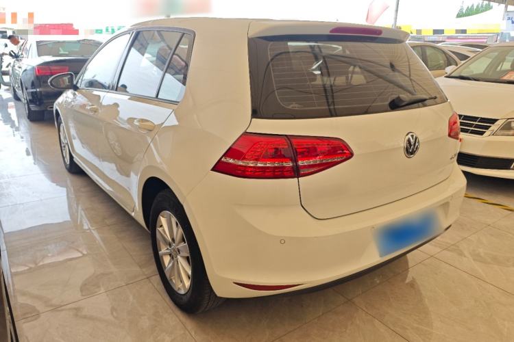 Used Volkswagen Golf 2015 1.6L Automatic Fashion Model Rear Left 45 Deg