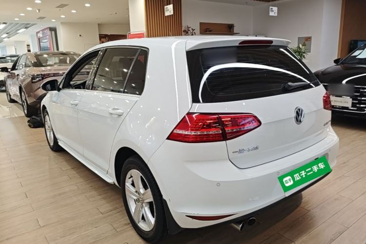 Used Volkswagen Golf 2015 1.4TSI Automatic Comfort Model Rear Left 45 Deg