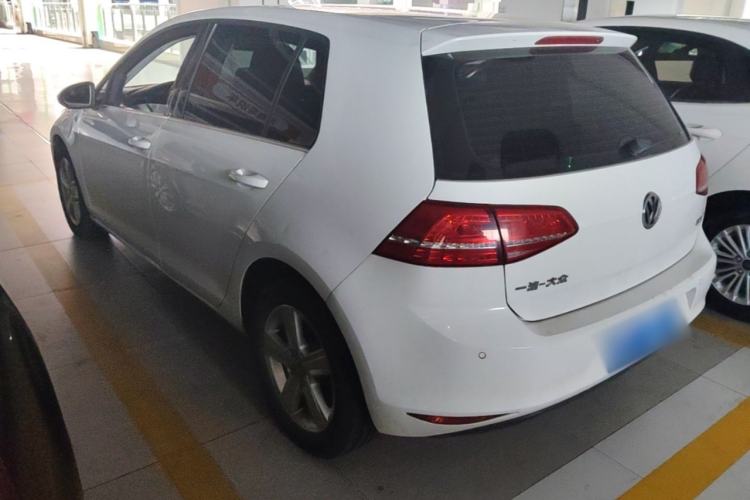 Used Volkswagen Golf 2015 1.6L Automatic Comfort Model Rear Left 45 Deg