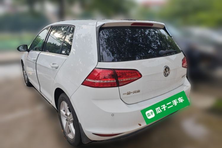 Used Volkswagen Golf 2015 1.4TSI Automatic Luxury Model Rear Left 45 Deg