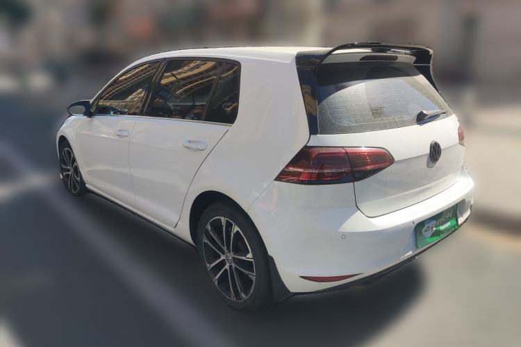 Used Volkswagen Golf 2015 1.4TSI Automatic Comfort Model Rear Left 45 Deg
