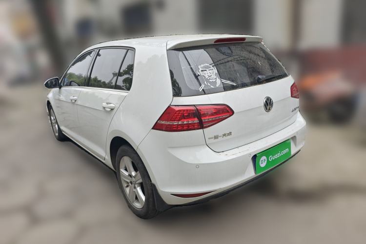 Used Volkswagen Golf 2015 1.4TSI Automatic Luxury Model Rear Left 45 Deg
