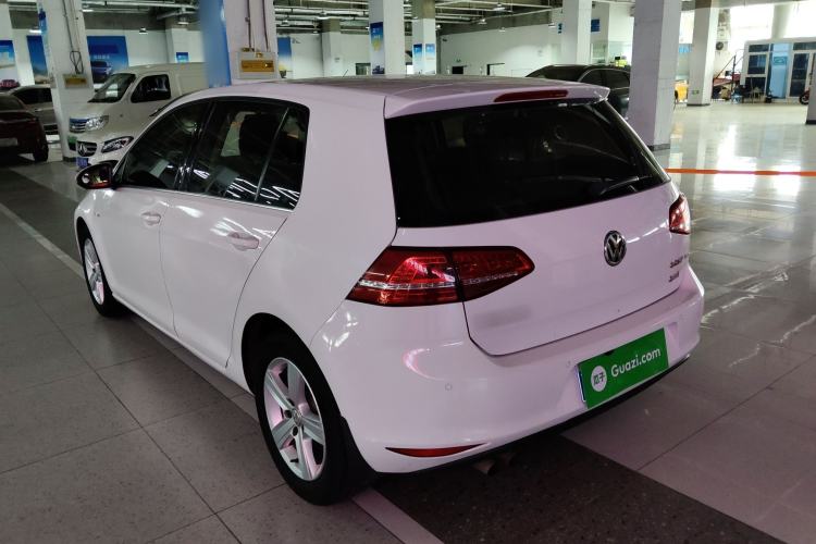 Used Volkswagen Golf 2015 1.4TSI Automatic Comfort Model Rear Left 45 Deg