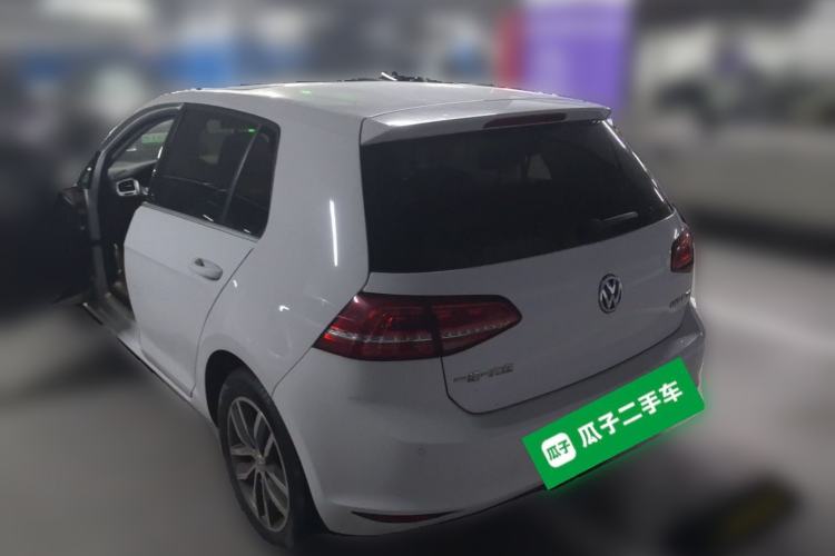 Used Volkswagen Golf 2015 1.4TSI Automatic Comfort Model Rear Left 45 Deg
