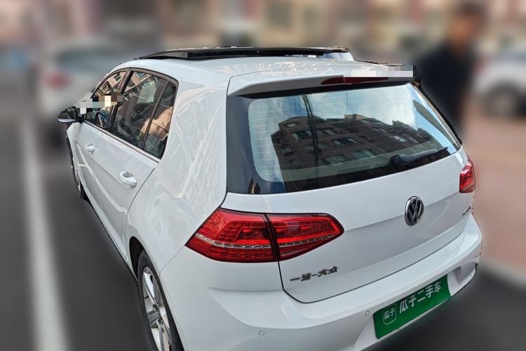 Used Volkswagen Golf 2015 1.6L Automatic Comfort Model Rear Left 45 Deg