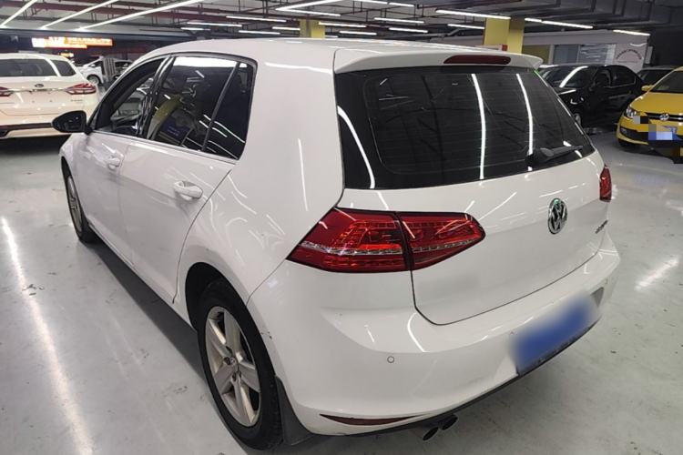 Used Volkswagen Golf 2015 1.4TSI Automatic Comfort Model Rear Left 45 Deg