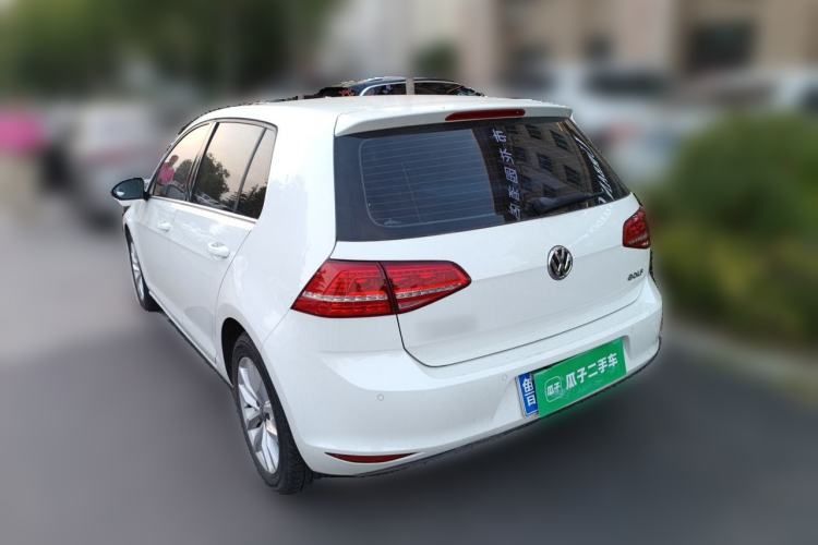 Used Volkswagen Golf 2015 1.6L Automatic Comfort Model Rear Left 45 Deg
