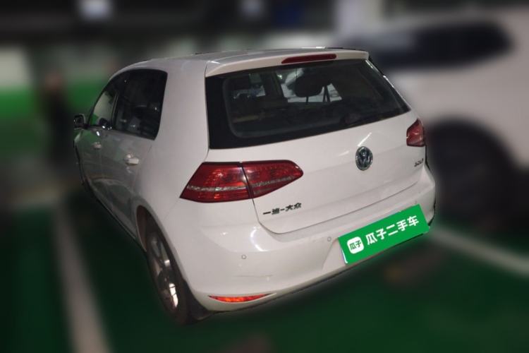 Used Volkswagen Golf 2015 1.6L Automatic Fashion Model Rear Left 45 Deg