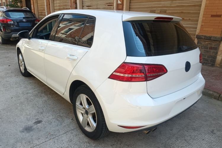 Used Volkswagen Golf 2015 1.4TSI Automatic Comfort Model Rear Left 45 Deg