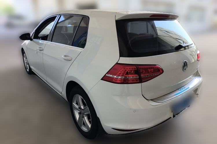 Used Volkswagen Golf 2015 1.6L Automatic Comfort Model Rear Left 45 Deg