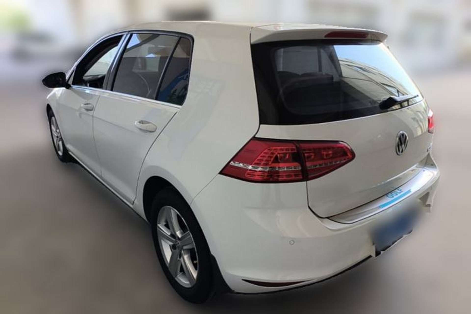 Used Volkswagen Golf 2015 1.6L Automatic Comfort Model Rear Left 45 Deg