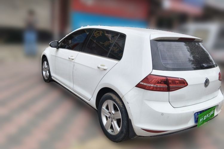 Used Volkswagen Golf 2015 1.6L Automatic Comfort Model Rear Left 45 Deg