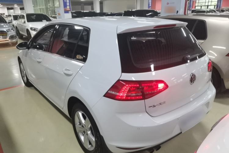 Used Volkswagen Golf 2015 1.4TSI Automatic Comfort Model Rear Left 45 Deg