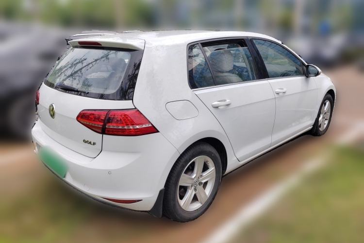 Used Volkswagen Golf 2015 1.6L Automatic Comfort Model Rear Right 45 Deg
