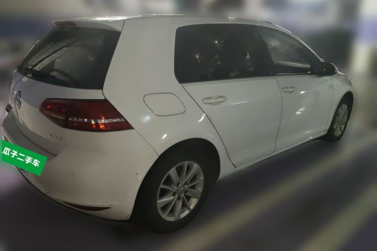 Used Volkswagen Golf 2015 1.6L Automatic Fashion Model Rear Right 45 Deg