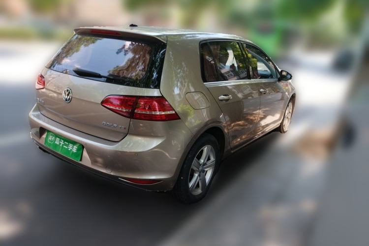 Used Volkswagen Golf 2015 1.4TSI Automatic Luxury Model Rear Right 45 Deg
