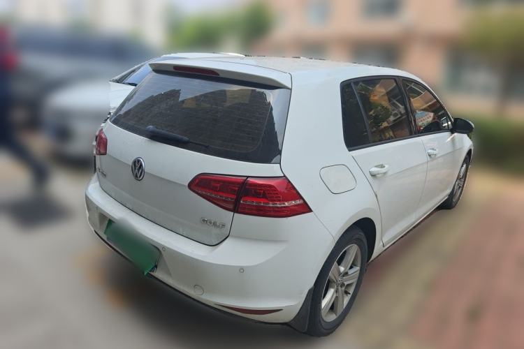 Used Volkswagen Golf 2015 1.6L Automatic Fashion Model Rear Right 45 Deg