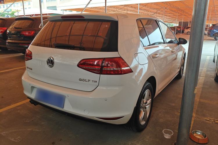 Used Volkswagen Golf 2015 1.4TSI Automatic Comfort Model Rear Right 45 Deg