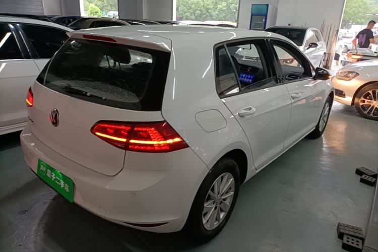 Used Volkswagen Golf 2015 1.6L Manual Fashion Edition Rear Right 45 Deg