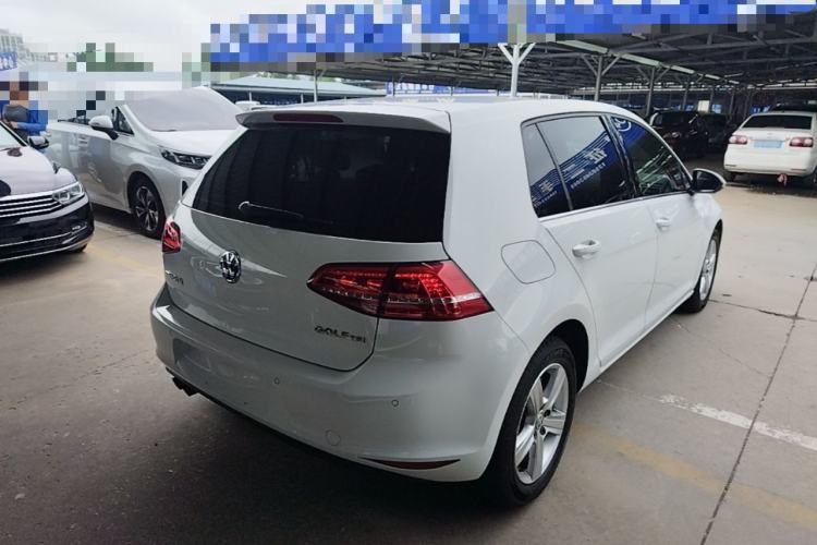 Used Volkswagen Golf 2015 1.4TSI Automatic Luxury Model Rear Right 45 Deg