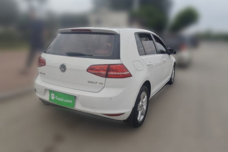 Used Volkswagen Golf 2015 1.4TSI Automatic Luxury Model Rear Right 45 Deg