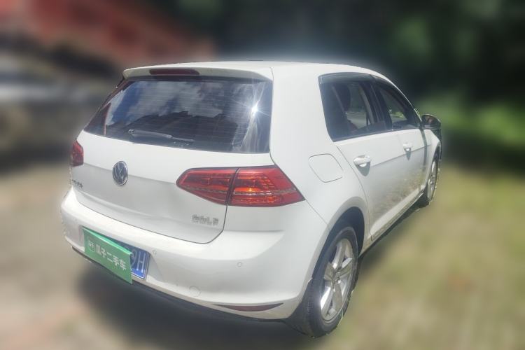 Used Volkswagen Golf 2015 1.6L Automatic Comfort Model Rear Right 45 Deg