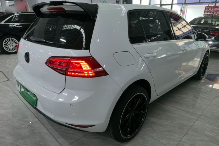 Used Volkswagen Golf 2015 1.4TSI Automatic Comfort Model Rear Right 45 Deg