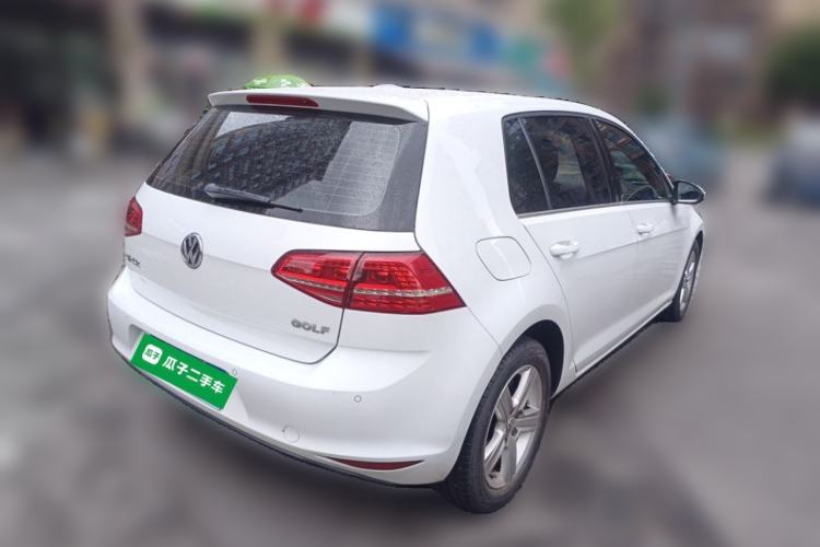 Used Volkswagen Golf 2015 1.6L Automatic Comfort Model Rear Right 45 Deg